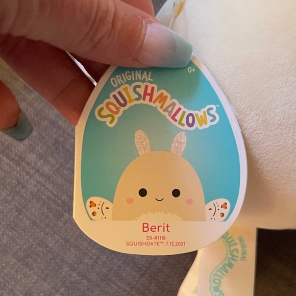 Berit the Moth Squishmallow - Picture 3 of 3